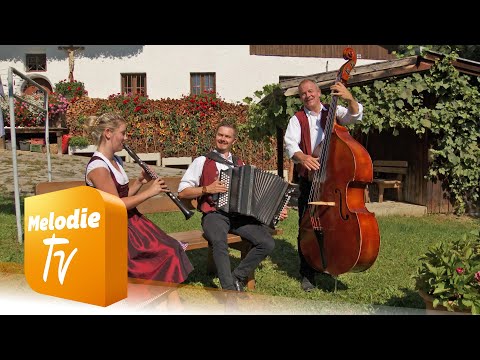 Familienmusik Runggatscher - Spielhahn Polka (Offizielles Musikvideo)