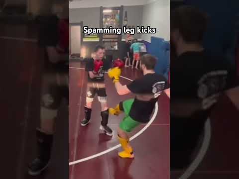 Spamming leg kicks #mma #ufc #kickboxing #legkicks #dothingsyoudontwanttodo #boxing #bjj #mmafitness