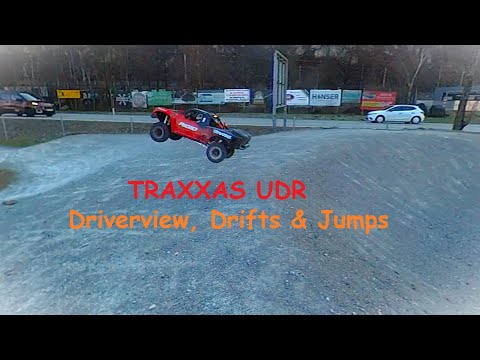 TRAXXAS UDR DRIVERVIEW & JUMPS