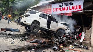 Download lagu Horrific Crash Today on One of the World's Most Extreme Roads mp3