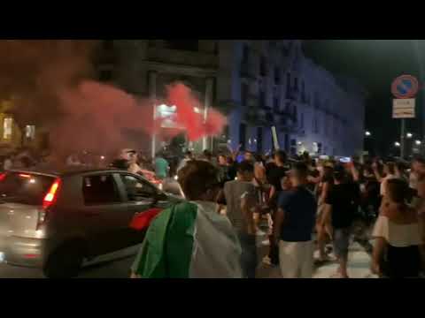 L’Italia in finale agli Europei, a Legnano esplode la festa