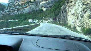 preview picture of video 'Gorges du Verdon - riding to parking Couloir Samson'