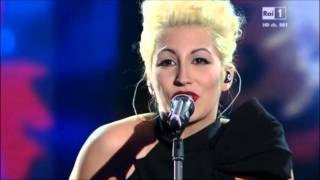 malyka ayane-e se poi (sanremo 2013).wmv