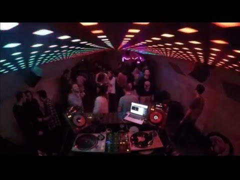Diggers Factory Live Show w/ Johnny B Jizz B2B Paul Sinh B2B Pal Cosmo (Beat à l’air)
