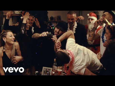 Los Cierra Bares - llegó la navidad (Official)