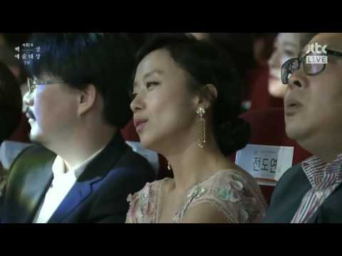 [52회 백상] 감동의 축하무대 전인권밴드&효린 \청춘\, \걱정말아요 그대\