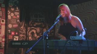 Slingshot Dakota - "Paycheck" Live at the Bug Jar