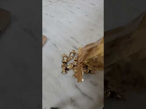 Ferrero Rocher Moments | Rs. 175/- | Ferrero Rocher | Chocolate | Chocolate Unwrapping | #shorts