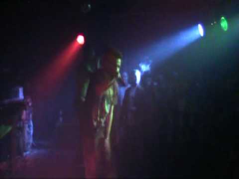 Das Puplikum will Blut Sehen - Johny Trash _ Danrock  Live @ Juz