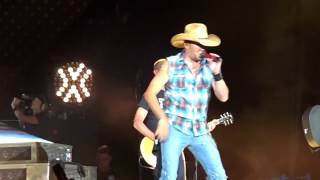 Jason Aldean -  Lights Come On (live in Utah)