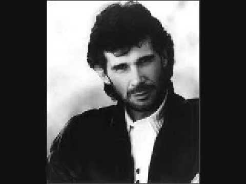 download lagu mp3 mp4 Eddie Rabbitt Two Dollars In The Jukebox, download lagu Eddie Rabbitt Two Dollars In The Jukebox gratis, unduh video klip Eddie Rabbitt Two Dollars In The Jukebox
