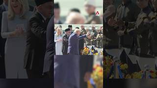 Download lagu Donald Trump dances on tarmac after arriving in KL, Malaysia for ASEAN summit mp3 Download lagu Donald Trump dances on tarmac after arriving in KL, Malaysia for ASEAN summit mp3