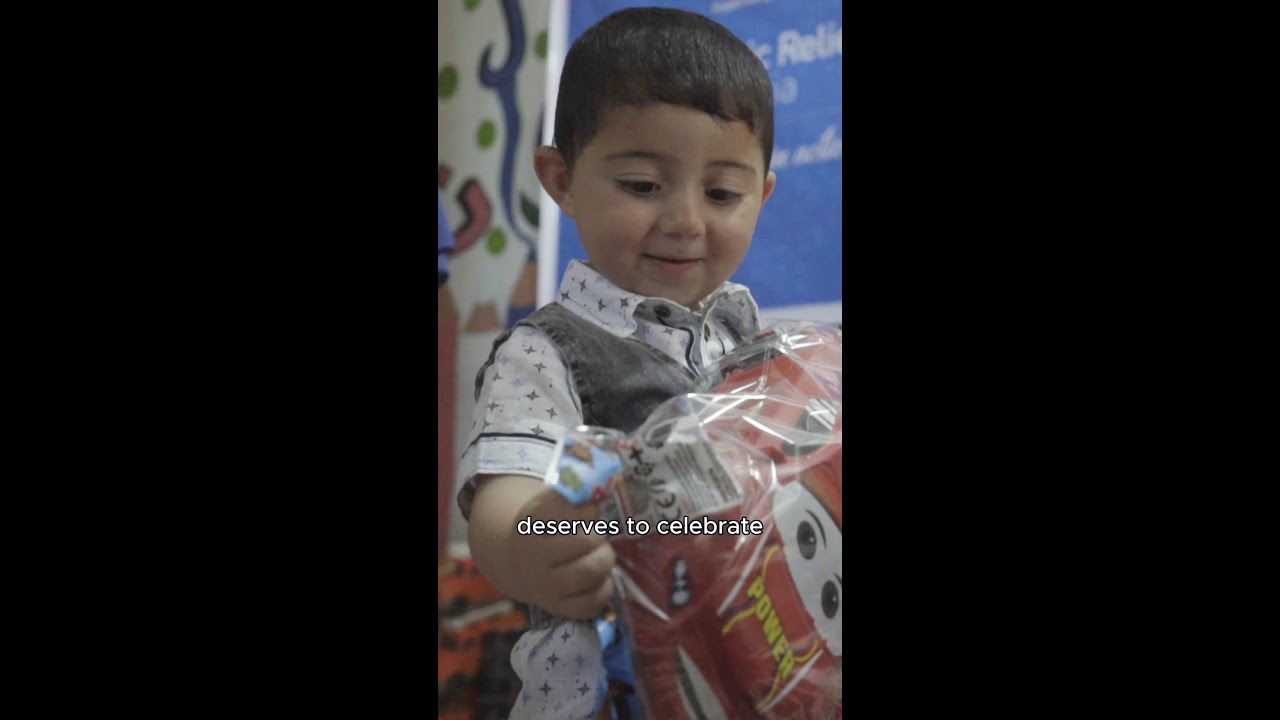 Give Eid Gifts To Those In Need 🎁