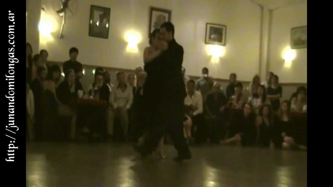 FACUNDO DE LA CRUZ Y PAOLA SANZ en La Baldosa 02/02