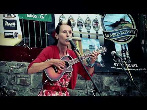 Sarah Kelly - The Ukulele Festival Of Wales 2016