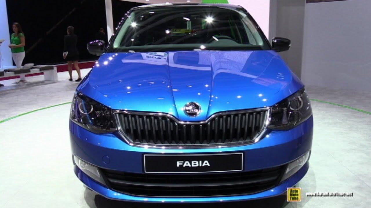 2015 Skoda Fabia - Exterior and Interior Walkaround - Debut at 2014 Paris Auto show