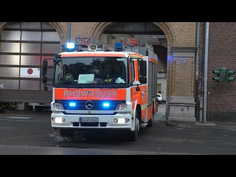 [Compilation] Fire brigade and Ambulances with lights and sirens in Düsseldorf