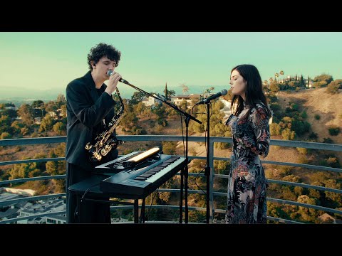 Elise Trouw & Alex Bone - Dream (Live Loop Video)