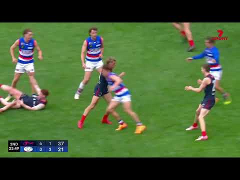 2nd Semi Hostplus SANFL Snapshot - Norwood's Cooper Murley with a  checkside finish