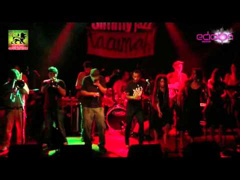Festival fin de verano en Vitoria. Tacumah reggae band.mp4