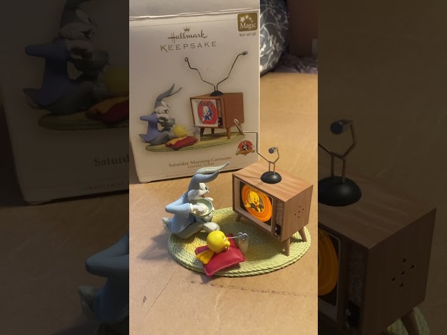 Vídeo relacionado con Hallmark para el almuerzo Wagon para Porky Pig Looney Tunes 2004 fiambrera juego de adorno de Navidad