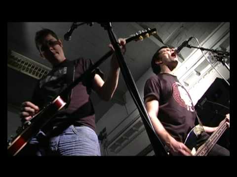 Gravity Slaves - 'Come Down' (live)