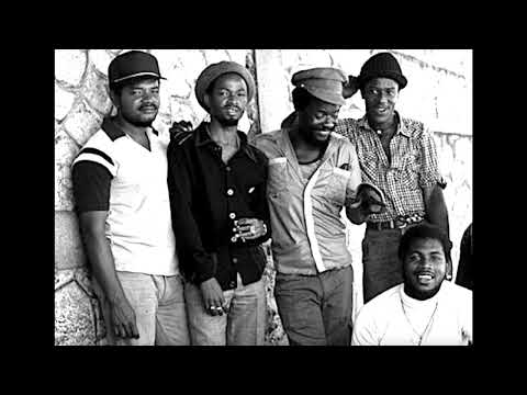 Live in studio The Roots Radics & Gregory Confirm Reservation 1981