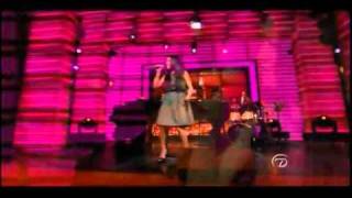 Thia Megia - Chasing pavements 4.4.11