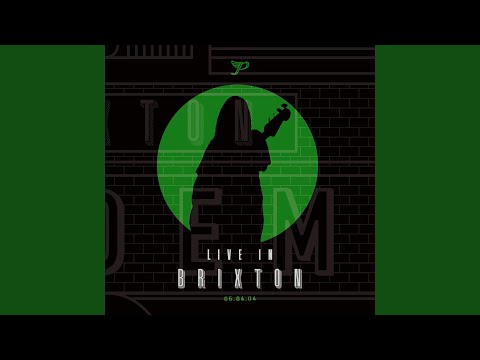 Videoclip de Mr. Grieves (Live from Brixton Academy, London. June 4th, 2004) — Pixies