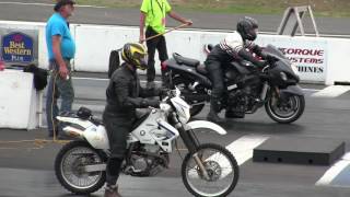 The difference between Dirt bike and Street bike -