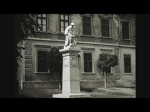 Az eltűnt városkép nyomában – 2022.06.10. – A Hősök szobra és utóélete a piactéri ivókúton