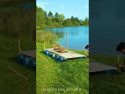 Turn Plastic Water Jugs into an Epic DIY Boat Raft! ♻️🚤💦