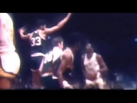 Thumbnail for 1971 Bucks vs Rockets (EXTREMELY RARE FOOTAGE) by Greg Smith