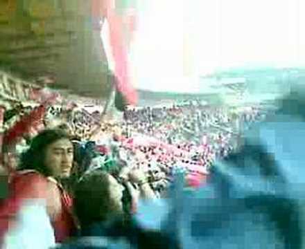 "Hasta el cajon" Barra: La Guardia Albi Roja Sur • Club: Independiente Santa Fe