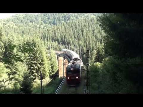 Tren IR1834 Timisoara Nord - Iasi trece peste viaductul Larion cu EA899 - 22.07.2016