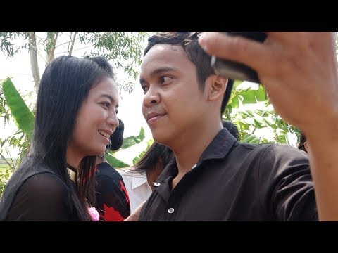 ដើរចេញដើម្បីសេរីភាពអូន - ខេមរះ សិរីមន្ត | Der Chenh Dermbey Serey Pheap Oun