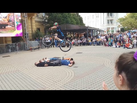 Kerékpáros akrobaták a VIDOR FFESZTIVÁLON