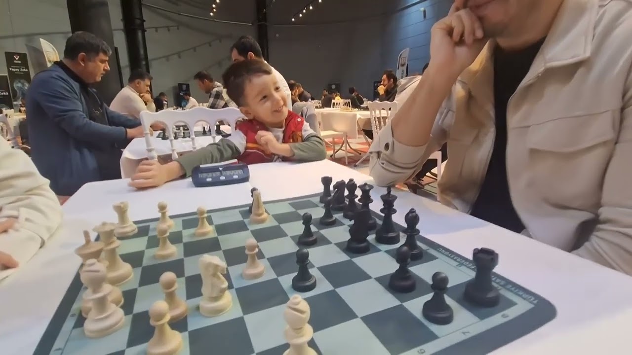 ŞANLIURFA’DA ÖĞRETMENLER İÇİN SATRANÇ TURNUVASI DÜZENLENDİ