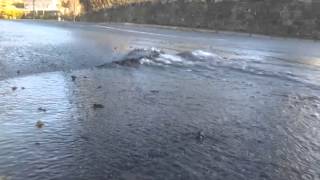 preview picture of video 'Alpine Road, Ventnor Water leak - 21 Mar 2014'