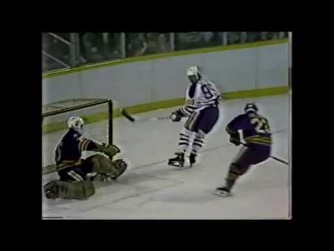 Daren Puppa Big Saves On Gretzky In NHL Debut 11/1/85