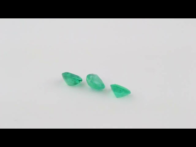 1345255 Lot of facet-cut Emeralds Zambia approx. 6.01 ctw (3)