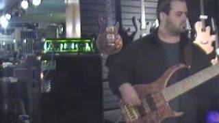 Video thumbnail for Trace Elliot AH500-7 bass amp play test!!!! by ovrdrvn