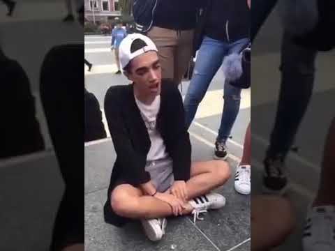 James Charles sings stone cold by Demi Lovato #jamescharles #stonecold #demilovato