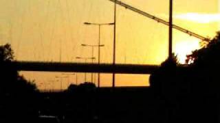 preview picture of video 'Most w Hull UK Humber Bridge in Hull UK'