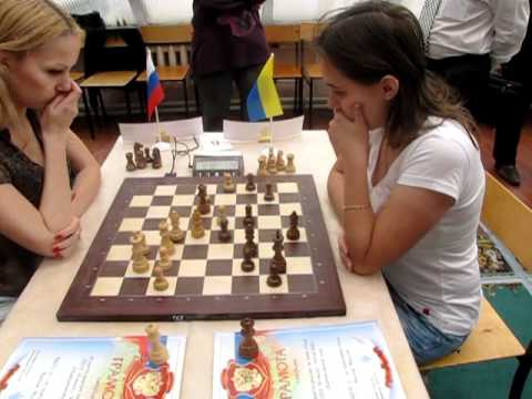 2010-09-15 Fominych - M.Muzychuk World Woman Chess Blitz