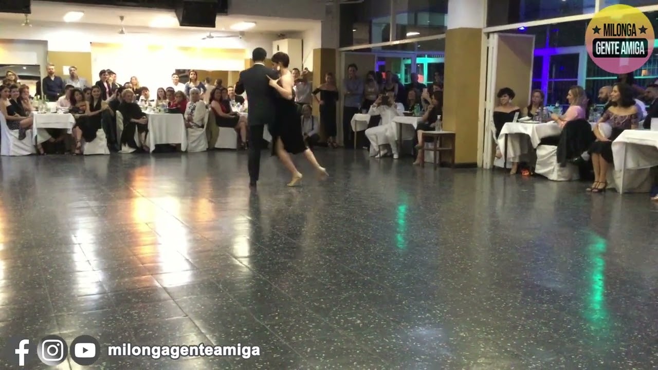 Cristian Correa y Miriam Copello en Milonga Gente Amiga 2022 - 2 de 3