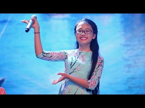 Thể hiện bởi Phương Mỹ Chi