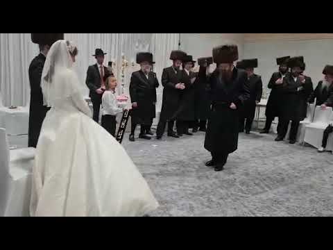 Sadiger rebbe london dancing mitzvah tantz 5781