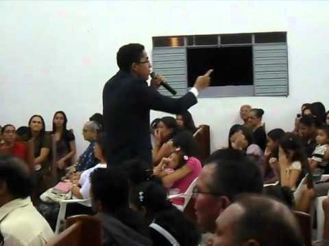 Jeisiel Lázaro Cantando "É Mistério"