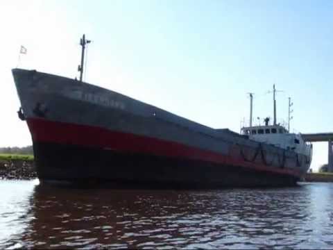 Vorbeifahrt Kümo Steenborg IMO: 6719885 auf der Hunte bei Autobahnbrücke A29